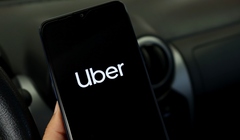 Нейросети на службе у врачей: Uber объединил усилия с ИИ‑платформой для помощи NHS