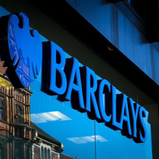 На Barclays и Bank of Scotland подали в суд. Заемщики оказались не в состоянии выплачивать кредиты