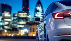 Что стоит за всплеском продаж электромобилей в Великобритании?