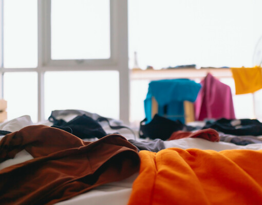 Выбросить жалко, хранить негде: британцы мирятся с беспорядком в доме