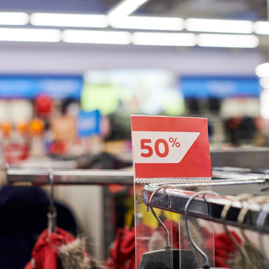 «Черная пятница»: сколько британцы готовы потратить на распродажах