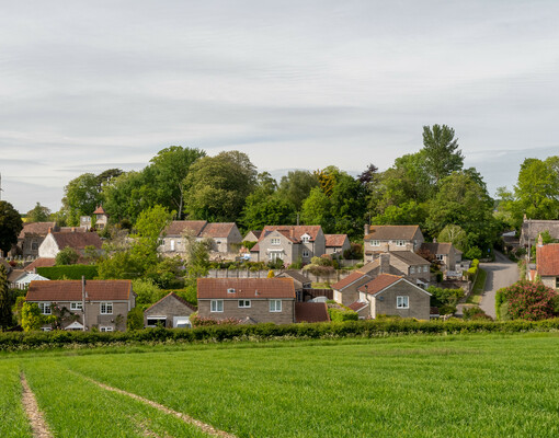 «Страховка от терроризма»: жители британского поселка жалуются на огромные счета от управляющей компании