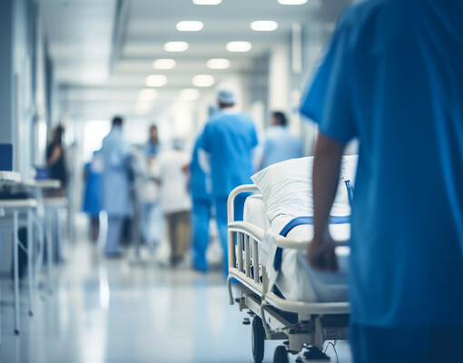 От робохирургии до геномного тестирования: правительство представило десятилетний план по борьбе с раком