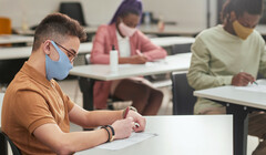 Британские студенты судятся с вузами из-за дистанционного обучения во время пандемии