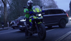 Все средства хороши: лондонская полиция использует дроны и электромотоциклы для поимки грабителей