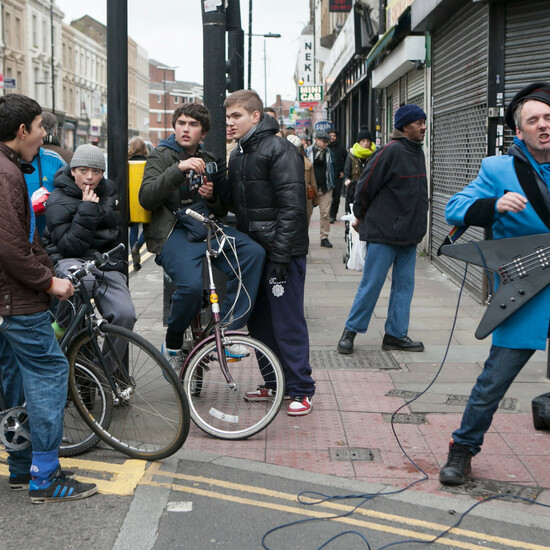 Мэр Лондона Садик Хан возрождает молодежные клубы