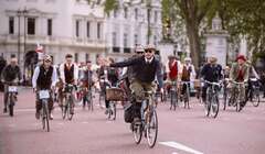 Дух старой Англии: в Лондоне пройдет винтажный велопробег Tweed Run