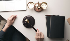 Британский сотрудник отсудил у руководства 400 тысяч фунтов за десятилетия без отпуска