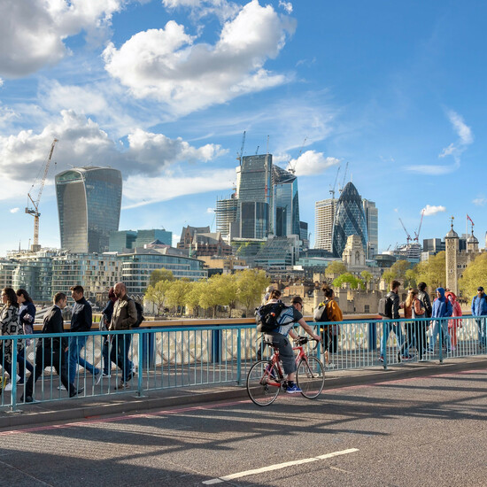 Четверть миллиона человек в Британии могут потерять работу из-за войны на Ближнем Востоке