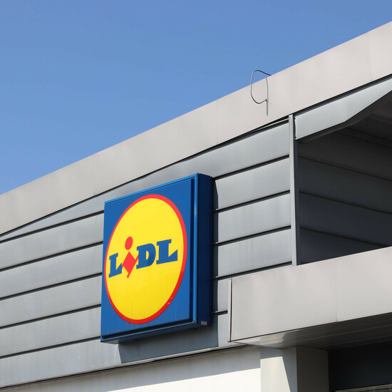 Придется подвинуться: Lidl вытеснил Morrisons из пятерки крупнейших сетей супермаркетов
