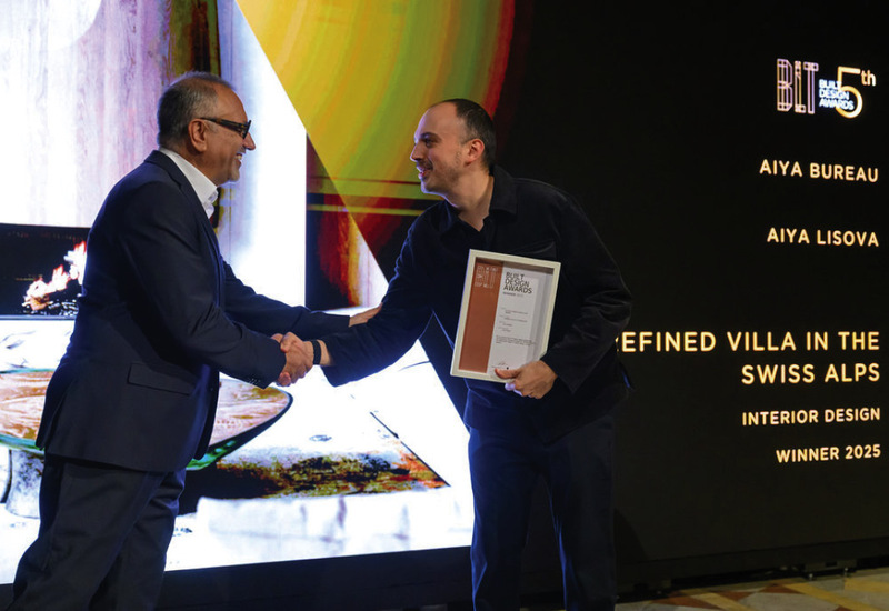 Ефим на церемонии награждения победителей премии BLT Built Design Awards 2025 в Базеле. AIYA&nbsp;Bureau получили награду за проект виллы в швейцарских Альпах